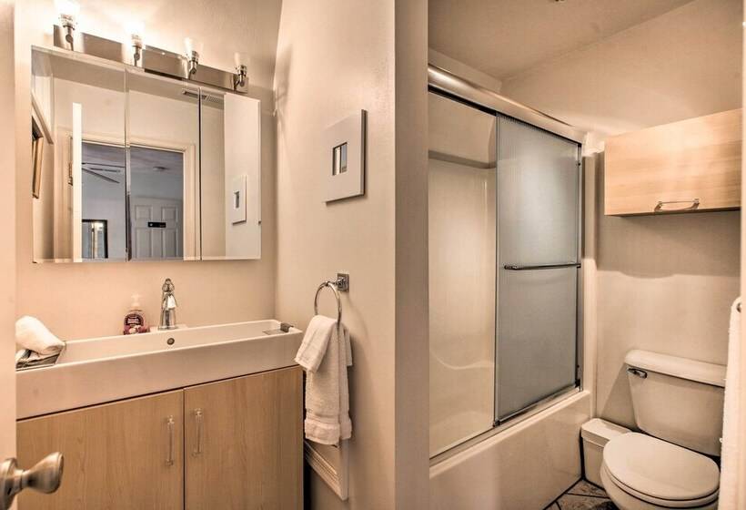 Spacious Faber Home W/ Yard, Steps To Winery!