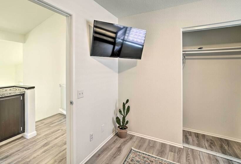 Home W/ Private Pool & Game Room In Indio!
