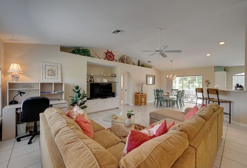 Sunny Marco Island House < 3 Blocks To Beach!