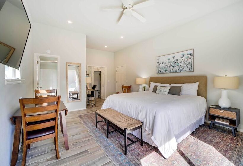 Tulsa Vacation Home ~ 3 Mi To Downtown