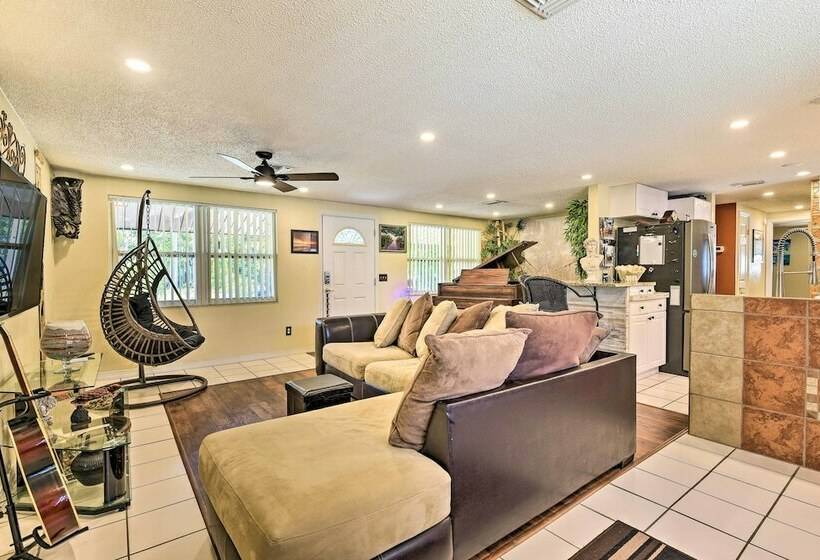 Unique Nokomis Home ~ 2 Mi To Beach Access!