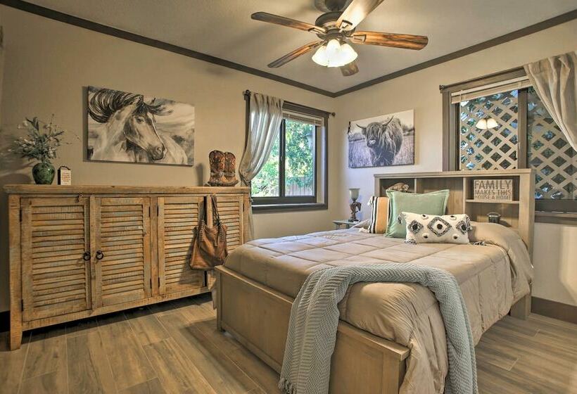 Updated Home With Pool < 9 Miles To Pompano Beach!