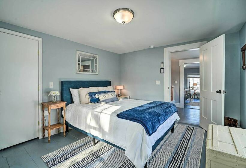 Auburn Home + Fire Pit, Steps To Owasco Lake!