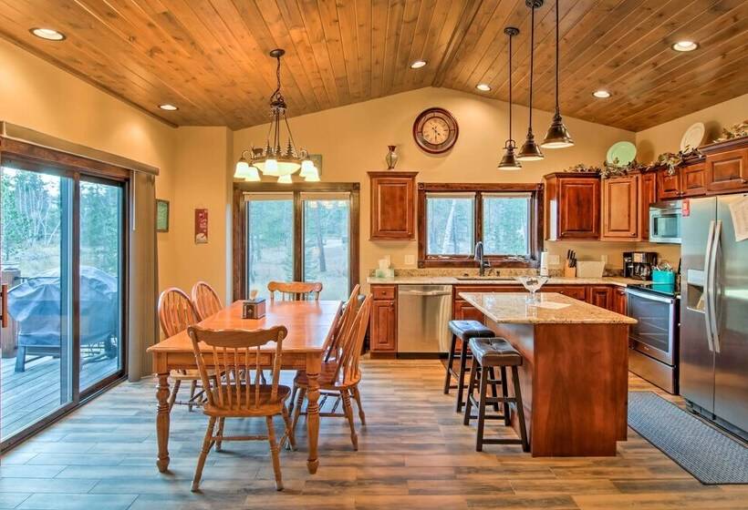 Black Hills Getaway W/ Deck   Near Hiking Trails!