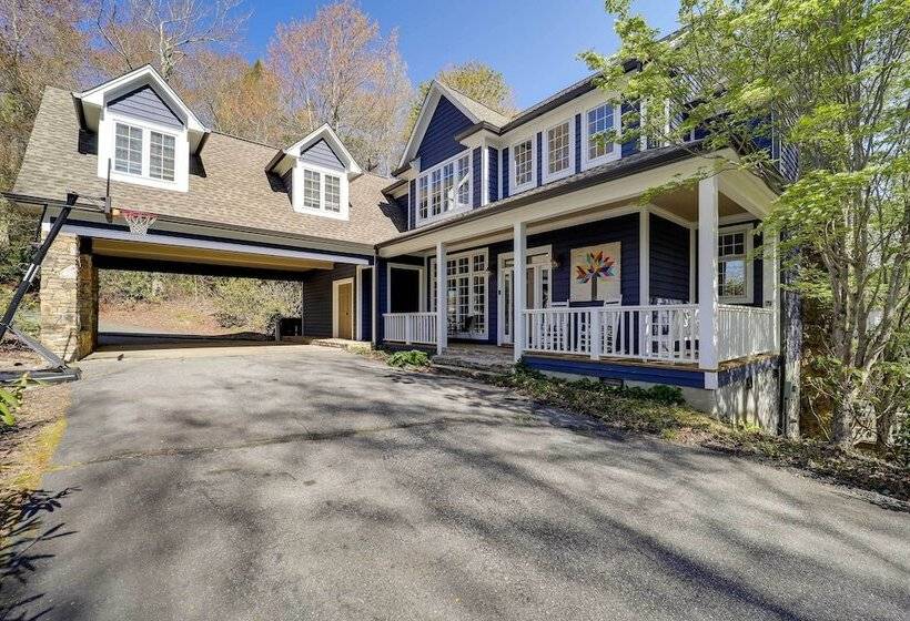 Boone Home W/ Fire Pit   Near App Ski & Sugar Mtn!