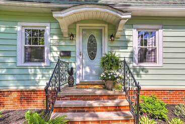 Bright Parma Home W/ Outdoor Space < 10 Mi To Dtwn