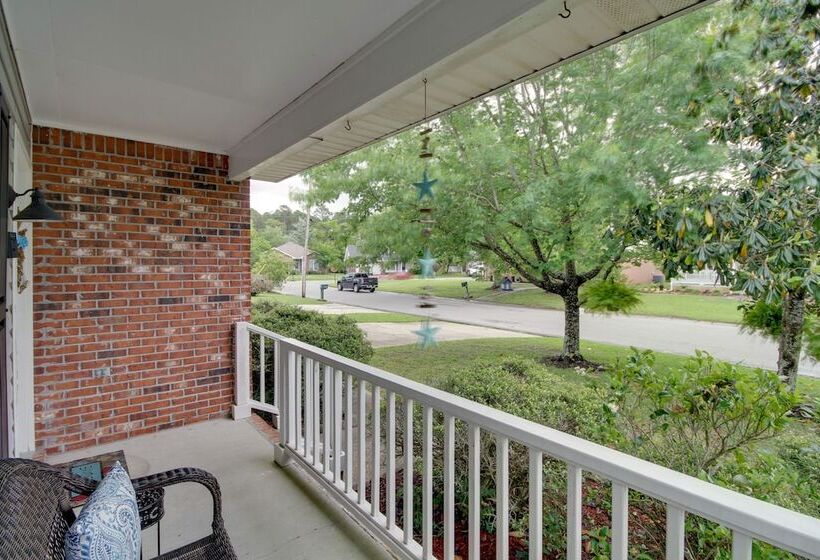 Charming Family Cottage Near Pass Christian Beach!