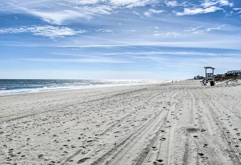 Coastal Hideaway ~ 1/2 Mi To Beach + Boardwalk!