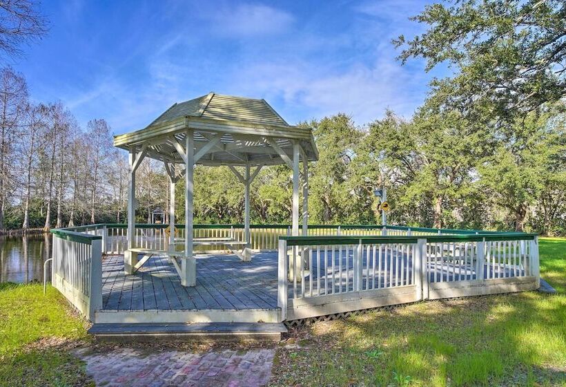 Tranquil Bayou Country Home W/ Pond: 8 Mi To Houma