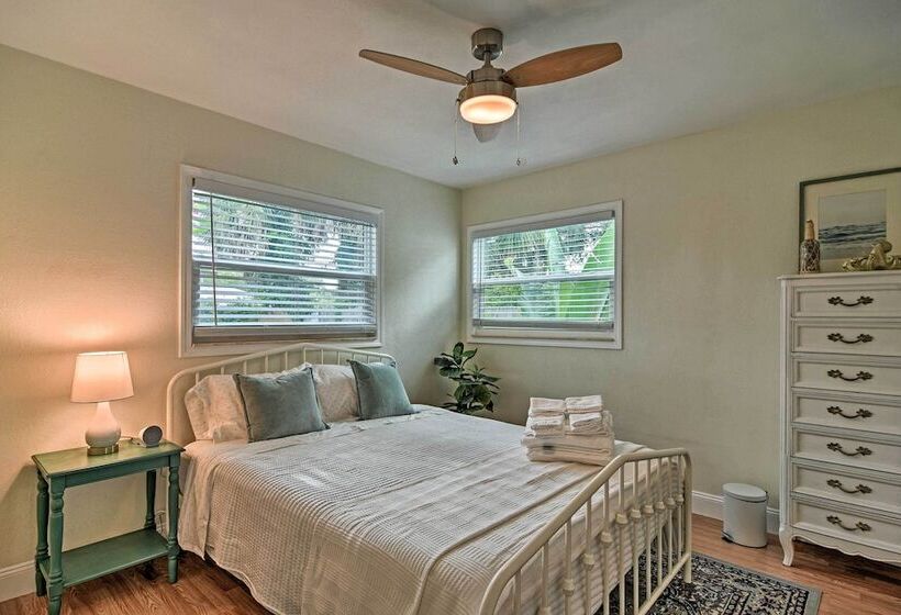 Cozy Jungle Escape < 1 Mi To Gulfport Beach!