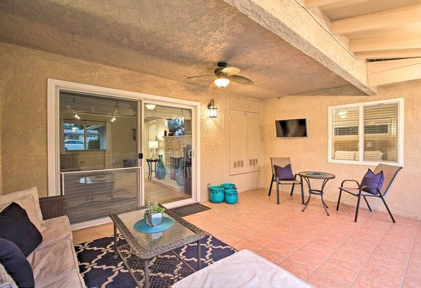 Palm Desert Abode: Pool, Walk To El Paseo District