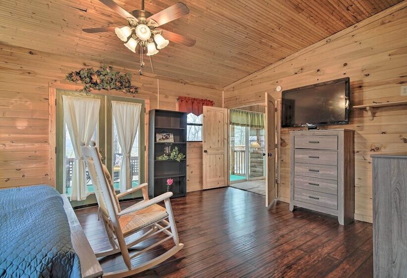 Douglas Lake Cabin W/ Mountain View Deck & Grill