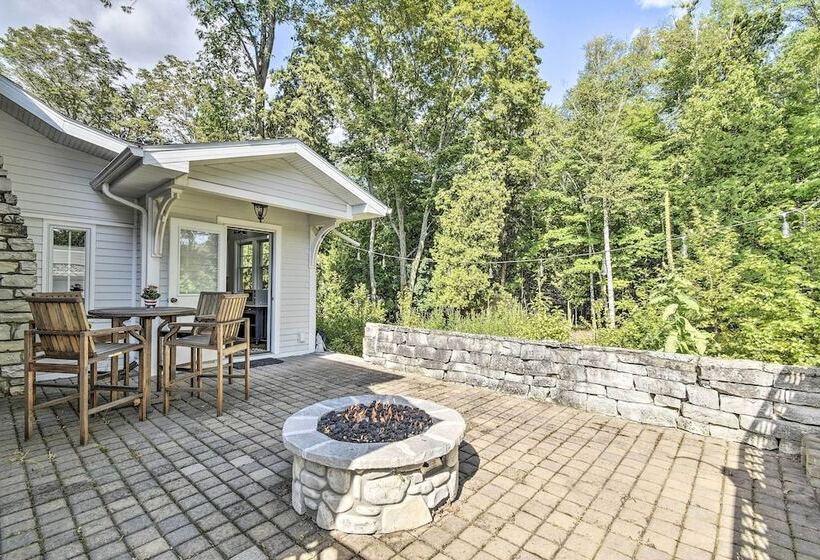 Ephraim Home W/ Yard   Walk To Lake Michigan!