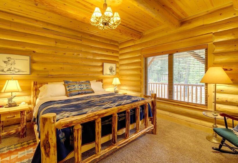 Exquisite Mccall Log Cabin   Walk To Payette Lake!