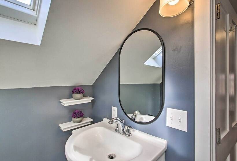 Historic Bath Home, Walk To Waterfront Park!