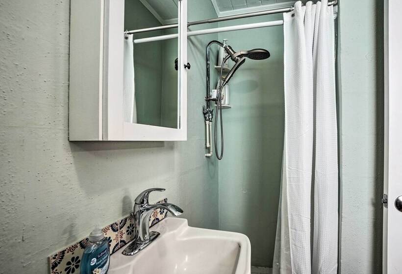 Palm Harbor Vacation Rental, Walk To Crystal Beach