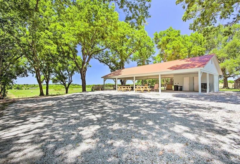 Pet Friendly Cabin On Wolf Creek At Grand Lake!
