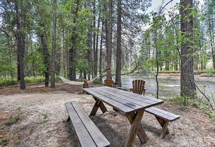 Romantic Riverfront Cottage   1 Mile To Winthrop!