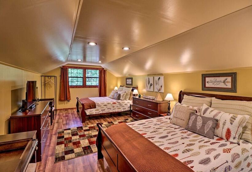 Ouachita River Cabin: Royal Haven W/ Dock!