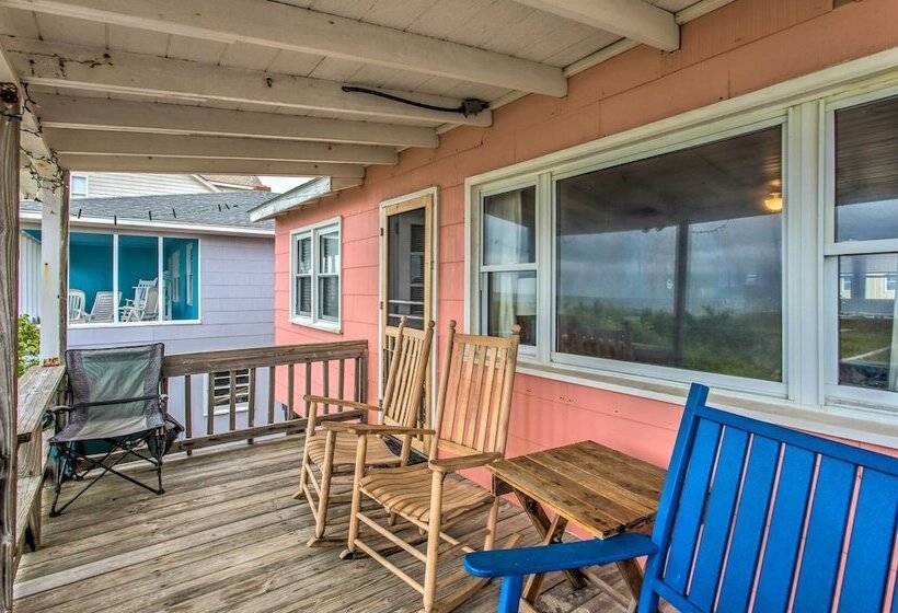 Rustic Beachfront Cottage W/ Deck & Boardwalk