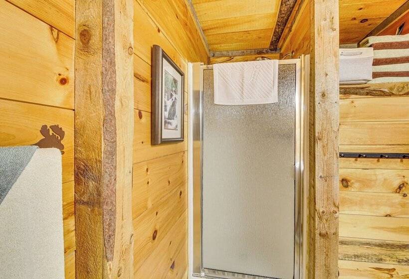 Rustic Searsport Cabin: Loft + Sunroom On 10 Acres