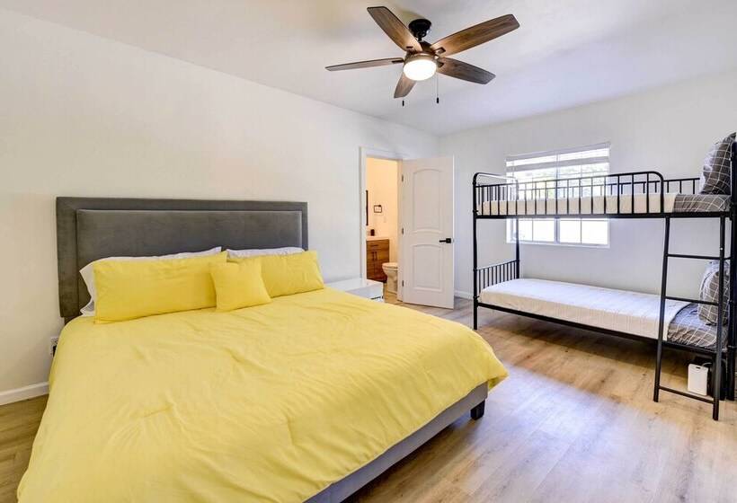 Stylish Palm Springs Home W/ Private Pool & Spa!