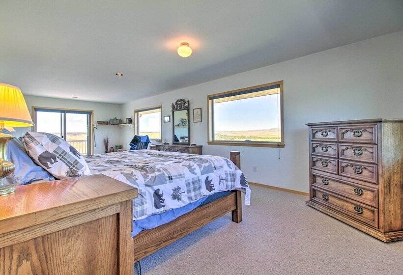 Sunny Big Timber Retreat W/ Spacious Deck!
