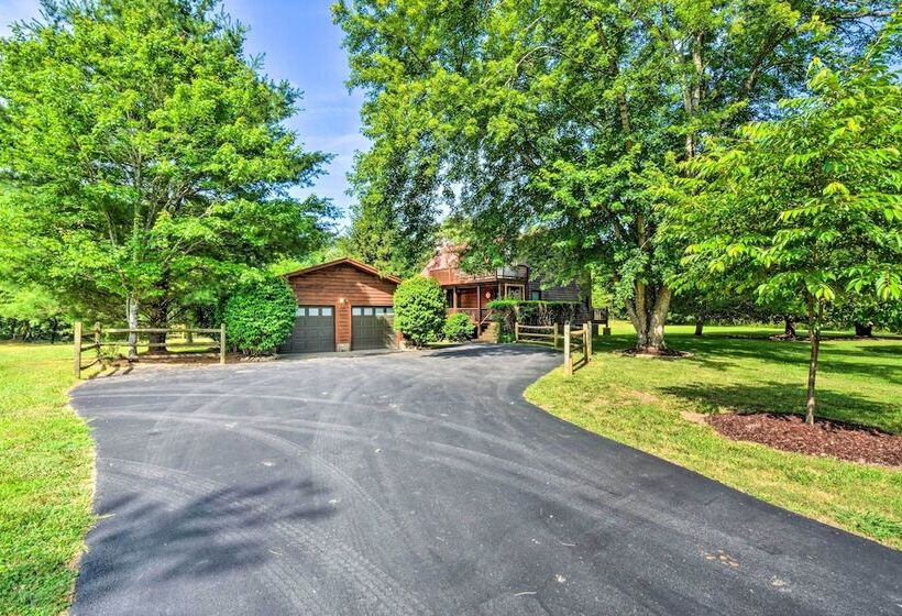 Waterfront Hayesville Home W/ Kayaks & River Views