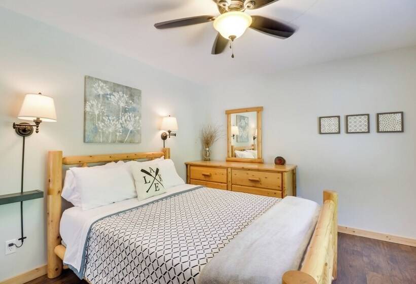 Waterfront, Deck: Peaceful Louisa Cottage Escape