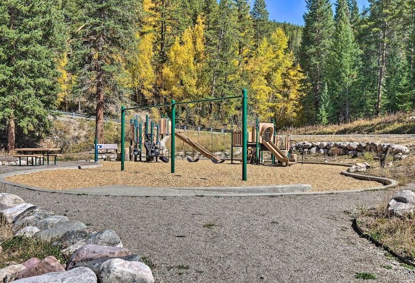 Cozy Blue River Cabin W/ Treehouse: 6 Mi To Skiing