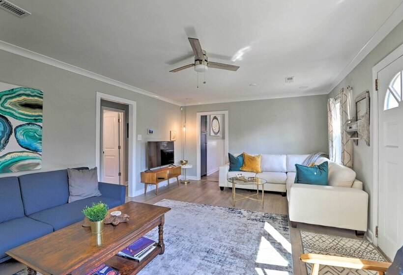 Chic Charleston Home   Half Mile To Park Circle!