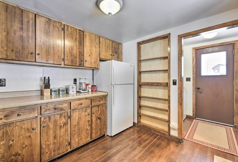 Cozy Log Cabin Escape In The Heart Of Creede!