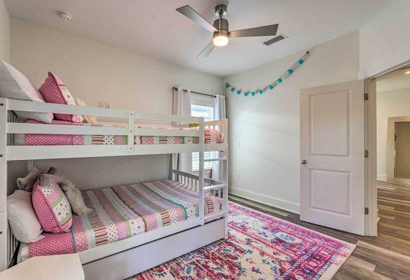 Exquisite  Sugar Magnolia  Abode Near Beach!