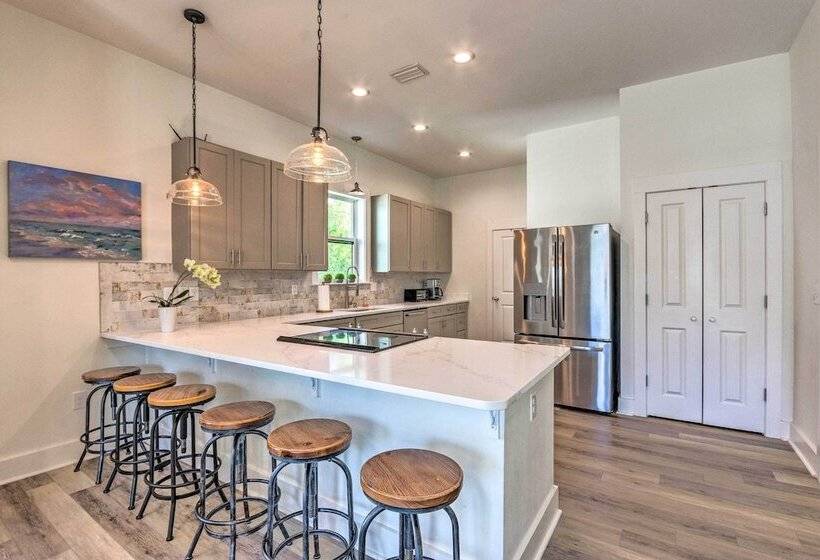 Exquisite  Sugar Magnolia  Abode Near Beach!