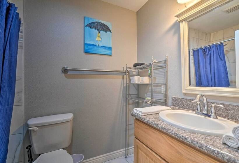Home W/ Private Pool   Near Las Vegas Strip!