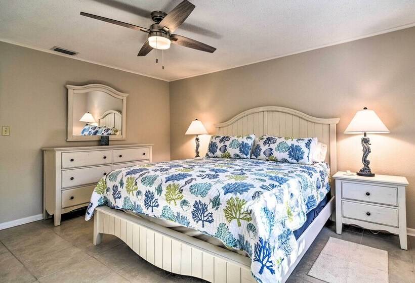 Indian Rocks Beach Home   2 Blocks To Beach!