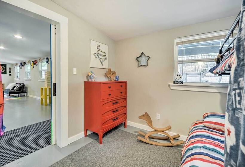 Kerrville  Hill House  W/ Backyard Oasis!