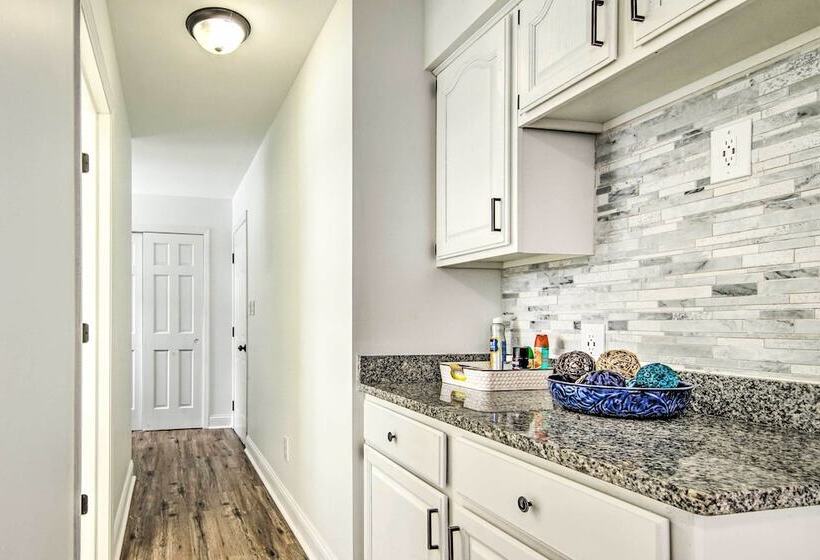 Lake Geneva Home With Grill < 2 Miles To Beach!