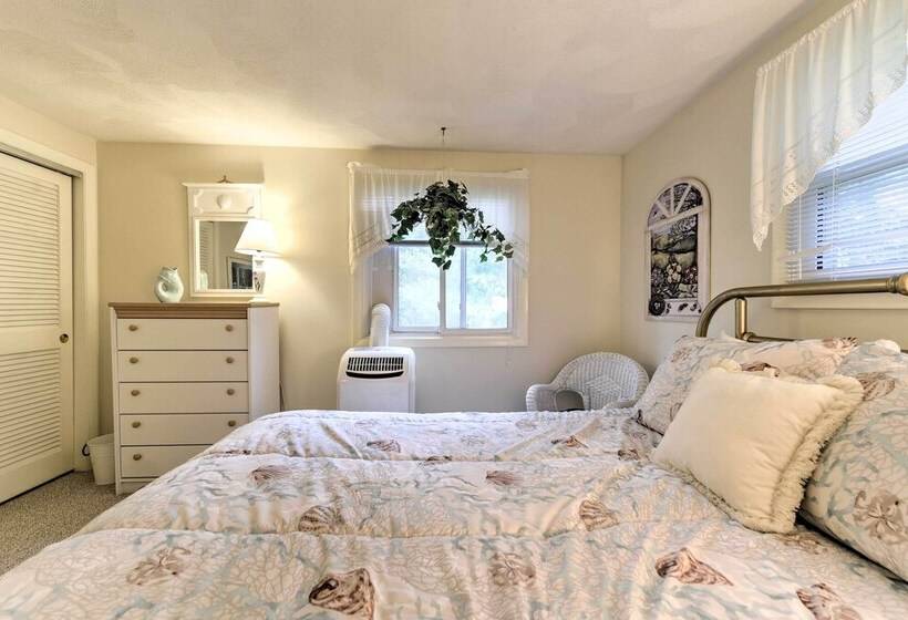 Mashpee House W/ Wraparound Deck   Walk To Beach!