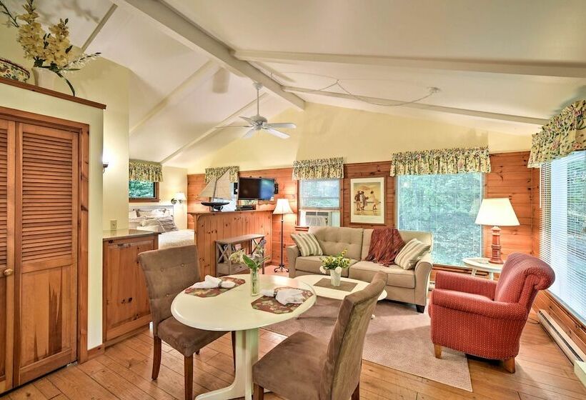 Pine Cottage  Duplex W/ Deck: Walk To State Park!