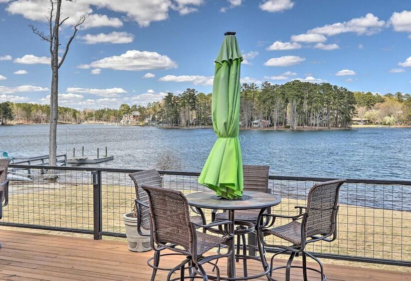 Quiet Lakefront Retreat W/ Boat Ramp & 2 Docks