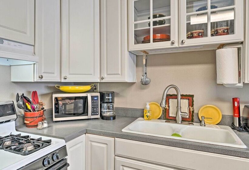 Red Lodge Retreat W/ Yard   Walk To Restaurants!