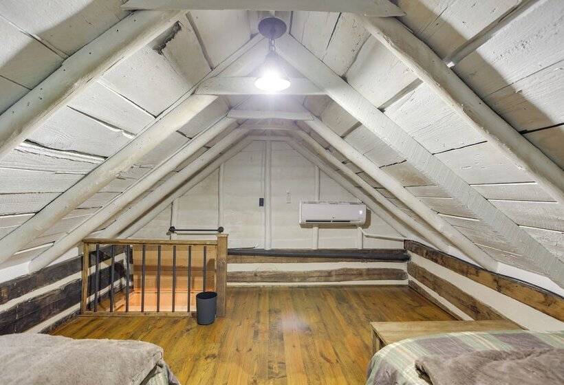 Restored Buchanan Log Cabin On 9 Mile Creek!