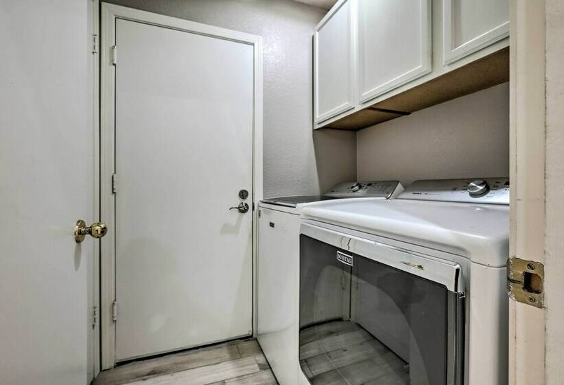 Roseville Abode ~ 22 Miles To Sacramento!