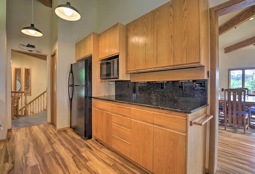 South Beach Home W/ Hot Tub, Deck   Walk To Ocean!