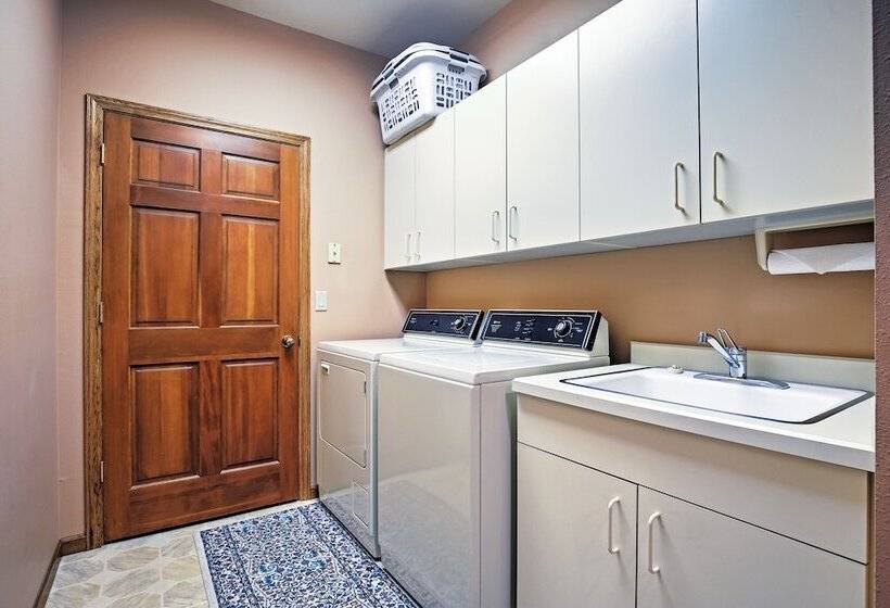 Spacious Home W/mtn Views, 2mi To Steamboat Resort