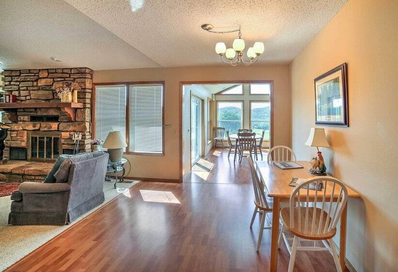 Holiday Island Home W/ Patio + Golf Course View!