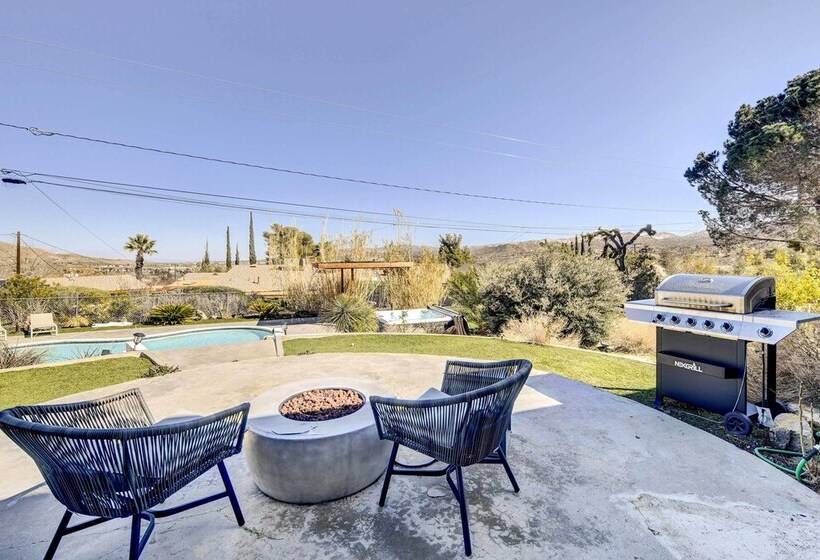 Tranquil Home W/ Pool 14 Mi To Joshua Tree!