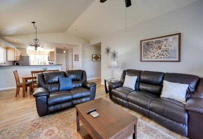 Updated Springs Home   3 Mi To Garden Of The Gods!