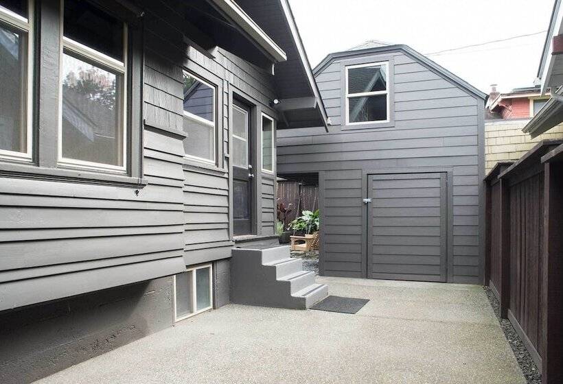 Updated Tacoma Home W/ Patio: 3 Mi To Downtown
